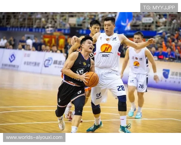 新爱体育国际版：先进的互动功能提升用户体验，实时互动交流体育热点话题